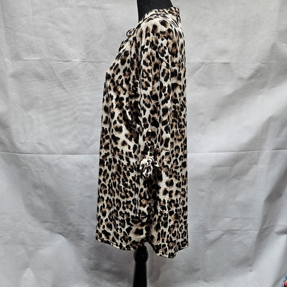 Lildy Split Sleeve Animal Print Pull Over Tunic 97% Polyester 3% Spandex Sz L/XL - Picture 4 of 10